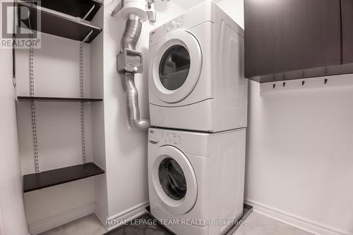 609 - 575 Byron Avenue, Ottawa, ON - Indoor Photo Showing Laundry Room