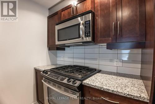 609 - 575 Byron Avenue, Ottawa, ON - Indoor Photo Showing Kitchen