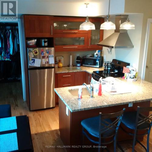 324 Currell Avenue, Ottawa, ON - Indoor Photo Showing Kitchen