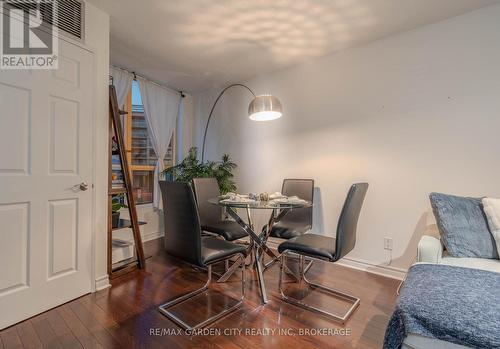 202 - 897 Sheppard Avenue W, Toronto (Clanton Park), ON - Indoor Photo Showing Dining Room