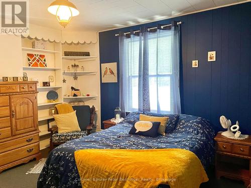 258 8Th Street, Hanover, ON - Indoor Photo Showing Bedroom