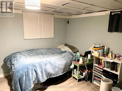 258 8Th Street, Hanover, ON - Indoor Photo Showing Bedroom