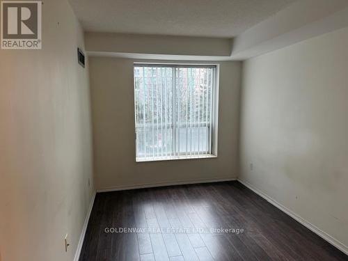 401 - 39 Pemberton Avenue, Toronto, ON - Indoor Photo Showing Other Room