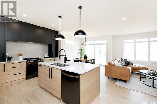 146 Katz Avenue, Saskatoon, SK - Indoor Photo Showing Kitchen With Double Sink With Upgraded Kitchen