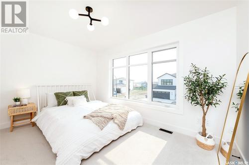 146 Katz Avenue, Saskatoon, SK - Indoor Photo Showing Bedroom