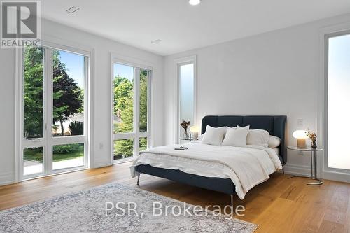 892 Johnathan Drive, Mississauga, ON - Indoor Photo Showing Bedroom