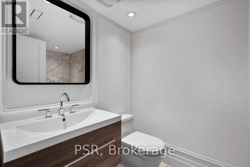 892 Johnathan Drive, Mississauga, ON - Indoor Photo Showing Bathroom