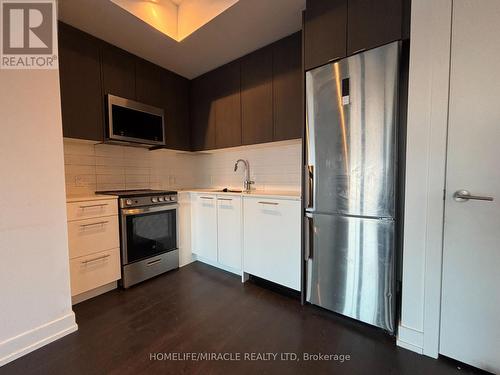 507 - 215 Veterans Drive N, Brampton, ON - Indoor Photo Showing Kitchen With Stainless Steel Kitchen