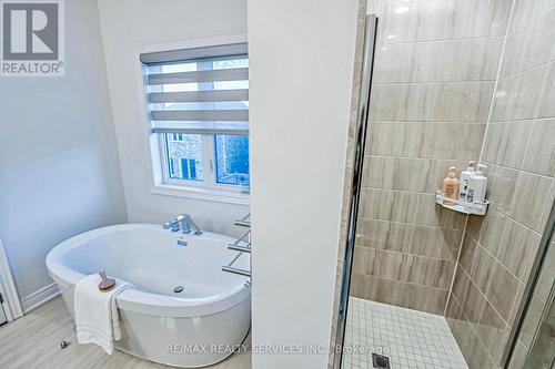 5 Sinatra Street, Brampton, ON - Indoor Photo Showing Bathroom