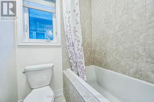 5 Sinatra Street, Brampton, ON - Indoor Photo Showing Bathroom