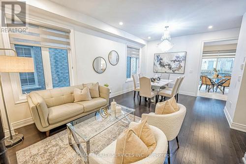 5 Sinatra Street, Brampton, ON - Indoor Photo Showing Living Room