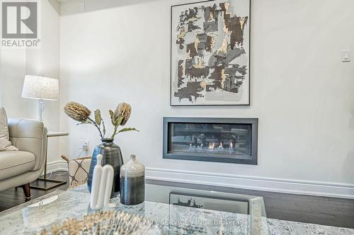 5 Sinatra Street, Brampton, ON - Indoor Photo Showing Living Room