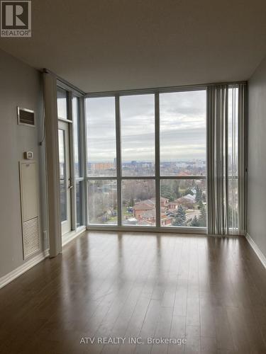 1106 - 223 Webb Drive, Mississauga, ON - Indoor