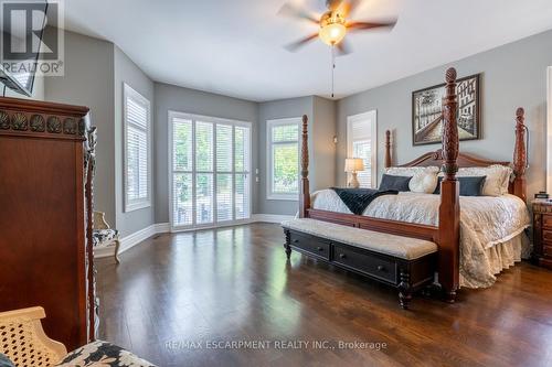 17 Mcdonald Court, Hamilton, ON - Indoor Photo Showing Bedroom