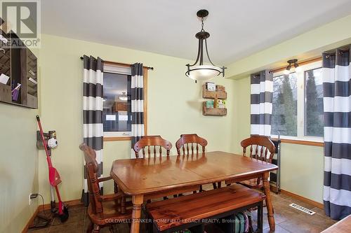 5997 Davis Street, Perth South (51 - Blanshard Twp), ON - Indoor Photo Showing Dining Room