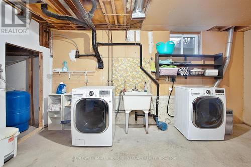 5997 Davis Street, Perth South (51 - Blanshard Twp), ON - Indoor Photo Showing Laundry Room