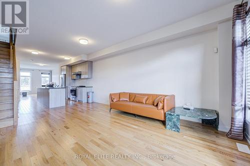 2656 Castlegate Crossing, Pickering, ON - Indoor Photo Showing Living Room