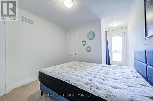 2656 Castlegate Crossing, Pickering, ON - Indoor Photo Showing Bedroom