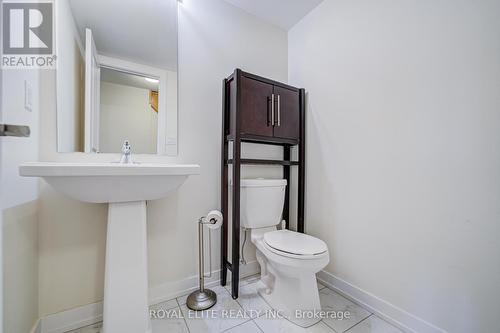 2656 Castlegate Crossing, Pickering, ON - Indoor Photo Showing Bathroom