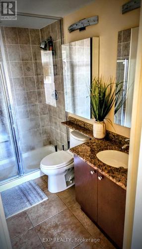 1007 - 88 Promenade Circle, Vaughan, ON - Indoor Photo Showing Bathroom