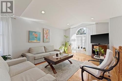 1082 Monarch Meadows, Lakeshore, ON - Indoor Photo Showing Living Room