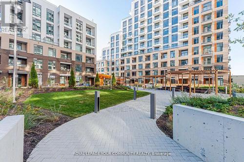 C711 - 8 Beverley Glen Boulevard, Vaughan, ON - Outdoor With Facade