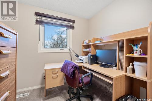 215 La Ronge Road, Saskatoon, SK - Indoor Photo Showing Office