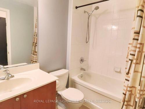 402-385 Prince Of Wales Dr, Mississauga, ON - Indoor Photo Showing Bathroom