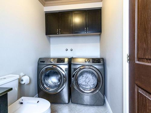 Laundry room - 4599 Av. Du Château-Pierrefonds, Montréal (Pierrefonds-Roxboro), QC - Indoor Photo Showing Laundry Room