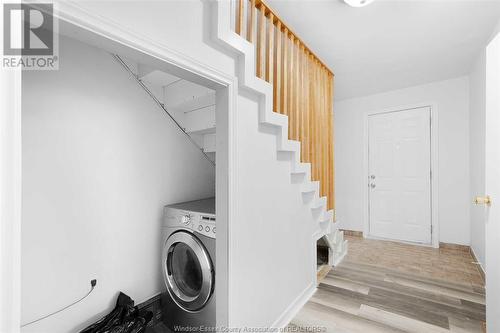 738 Stanley, Windsor, ON - Indoor Photo Showing Laundry Room