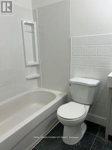 1774 Eglinton Avenue W, Toronto, ON - Indoor Photo Showing Bathroom