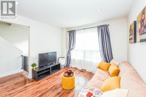 47 - 47 Ellis Drive N, Brampton, ON - Indoor Photo Showing Living Room