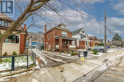 356 Cumberland Avenue, Hamilton, ON - Outdoor