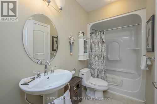 906 - 250 Pall Mall Street, London, ON - Indoor Photo Showing Bathroom