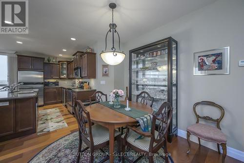 906 - 250 Pall Mall Street, London, ON - Indoor Photo Showing Dining Room