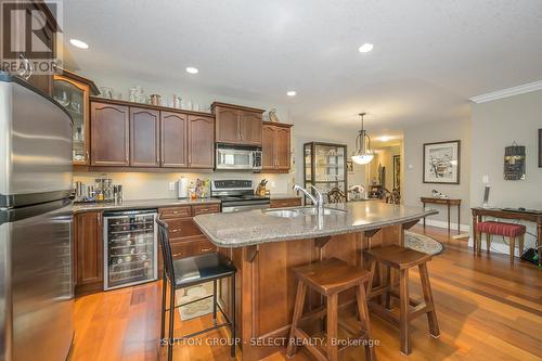 906 - 250 Pall Mall Street, London, ON - Indoor Photo Showing Kitchen With Double Sink