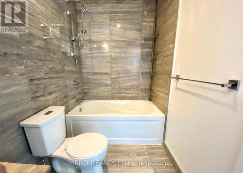 3802 - 15 Iceboat Terrace, Toronto, ON - Indoor Photo Showing Bathroom