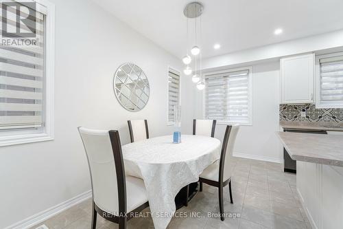 1315 Granrock Crescent, Mississauga, ON - Indoor Photo Showing Dining Room