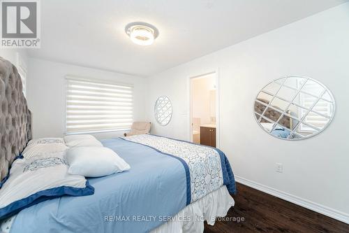 1315 Granrock Crescent, Mississauga, ON - Indoor Photo Showing Bedroom