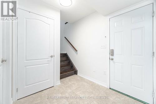 1315 Granrock Crescent, Mississauga, ON - Indoor Photo Showing Other Room