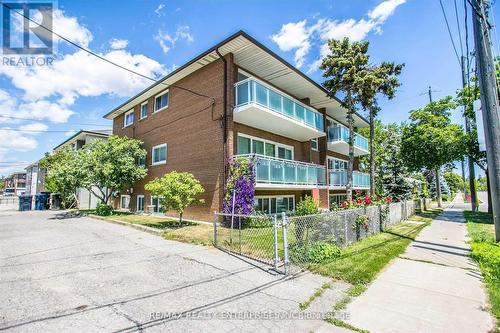 54 Rabbit Lane, Toronto, ON - Outdoor With Balcony