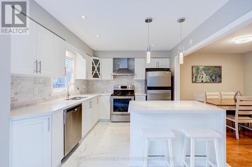 94 Panton Trail, Milton, ON - Indoor Photo Showing Kitchen With Upgraded Kitchen