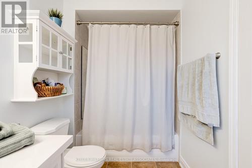 94 Panton Trail, Milton, ON - Indoor Photo Showing Bathroom