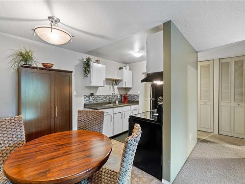 207-550 Bradley St, Nanaimo, BC - Indoor Photo Showing Dining Room