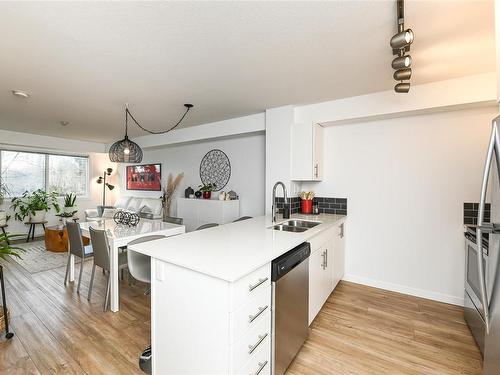 108-1944 Riverside Lane, Courtenay, BC - Indoor Photo Showing Kitchen With Double Sink