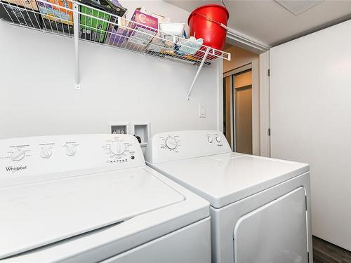 108-1944 Riverside Lane, Courtenay, BC - Indoor Photo Showing Laundry Room