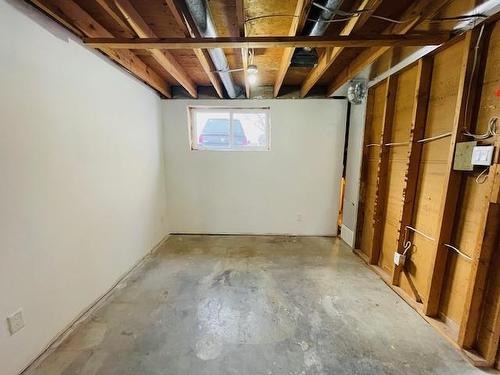 618 Vale Crescent, Thunder Bay, ON - Indoor Photo Showing Basement