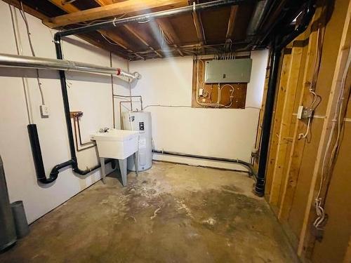 618 Vale Crescent, Thunder Bay, ON - Indoor Photo Showing Basement