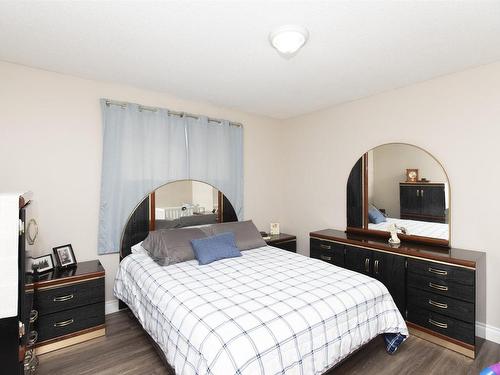 1409 Francis Street W, Thunder Bay, ON - Indoor Photo Showing Bedroom