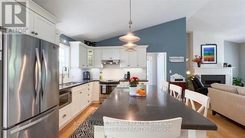 8846 Timberwood Trail, Lambton Shores (Grand Bend), ON - Indoor